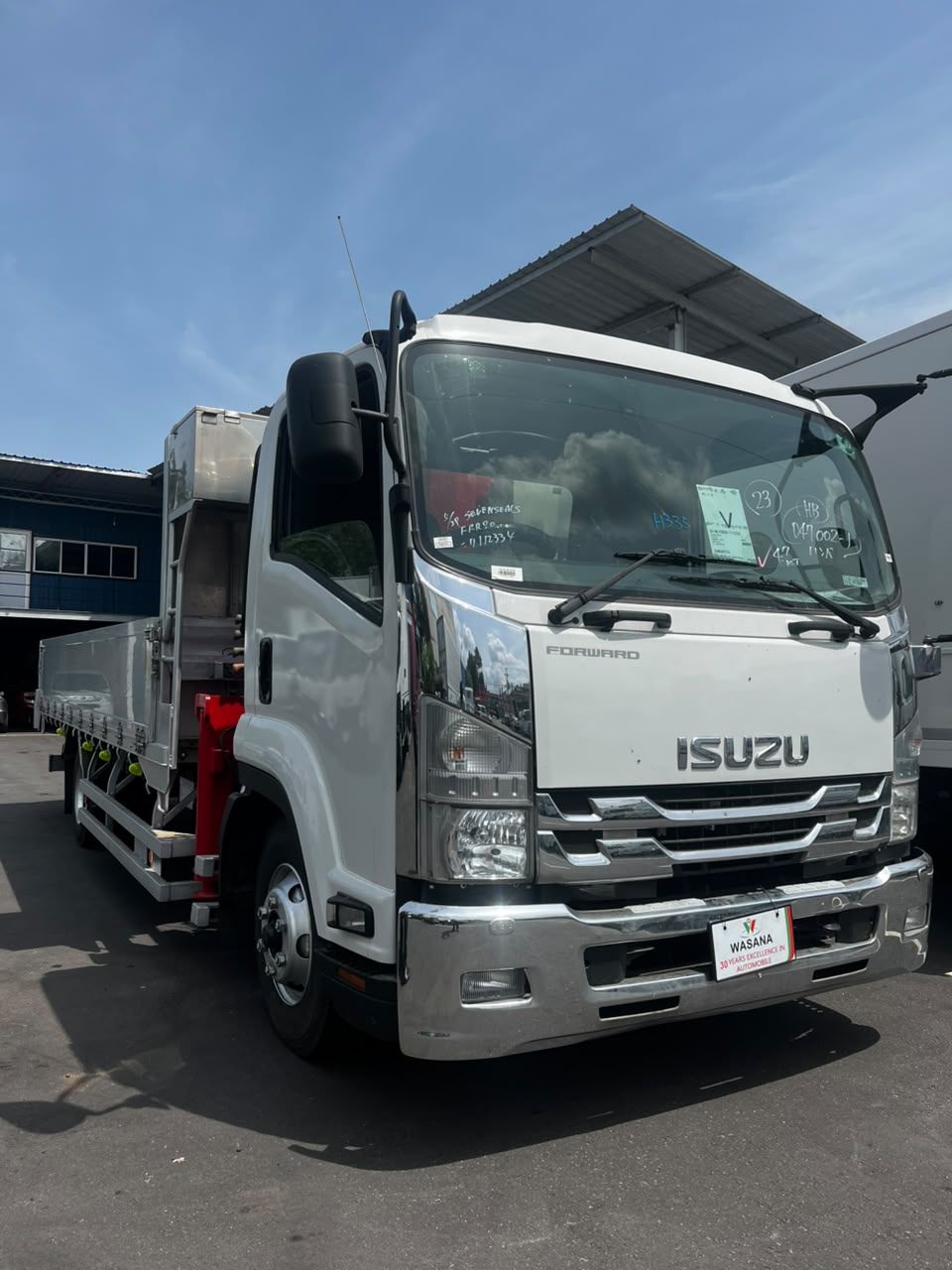 Isuzu TKG-FRR90S2