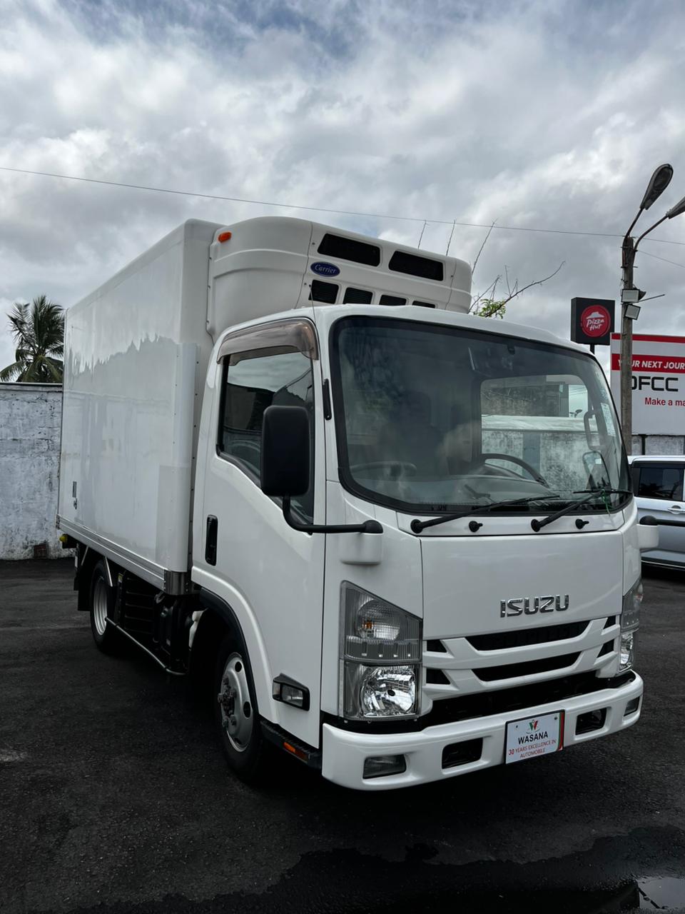 Isuzu TKG-NMS85AN ELF